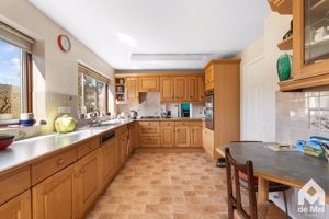 Photo 16- click for photo gallery